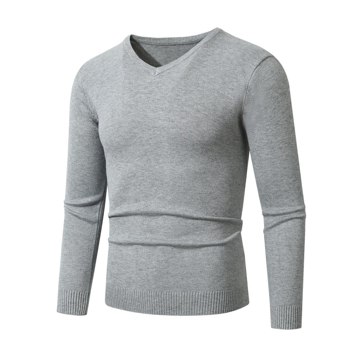 Fine knit sweater for men with classic round neckline Lune London