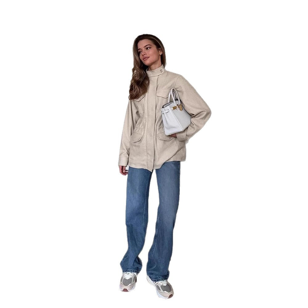 Women's oversized field jacket made of wool blend with stand-up collar and applied flap pockets
