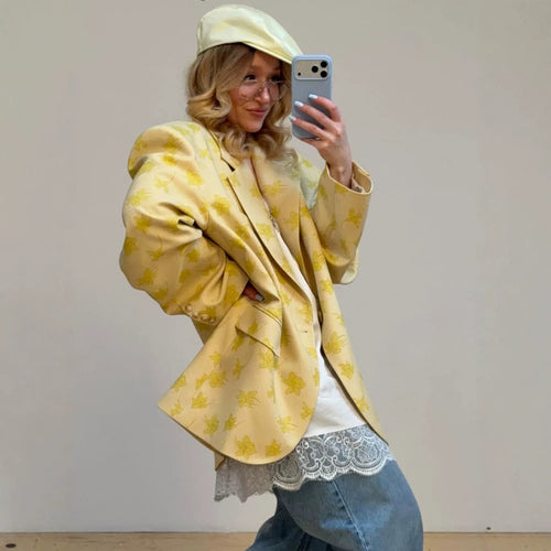 Ladies Oversized Blazer made of floral Jacquard with distinctive shoulder area Amarae