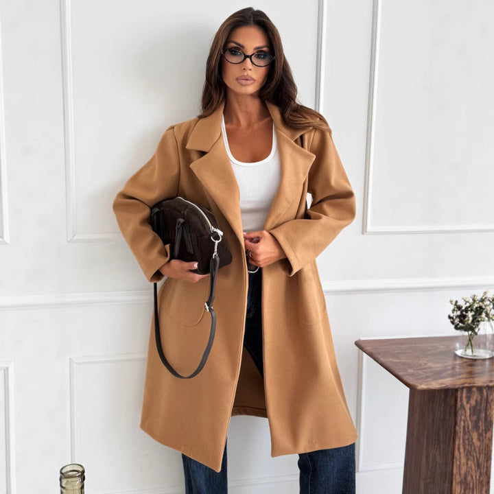 Transitional jacket for women in soft and warm material with a relaxed fit Lune London
