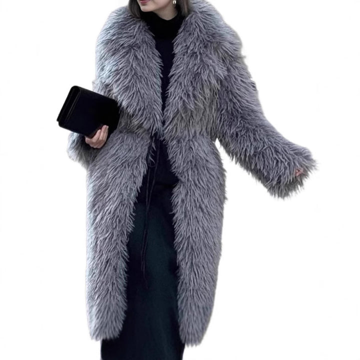 Long faux fur coat for women with a soft texture and an oversized fit Lune London