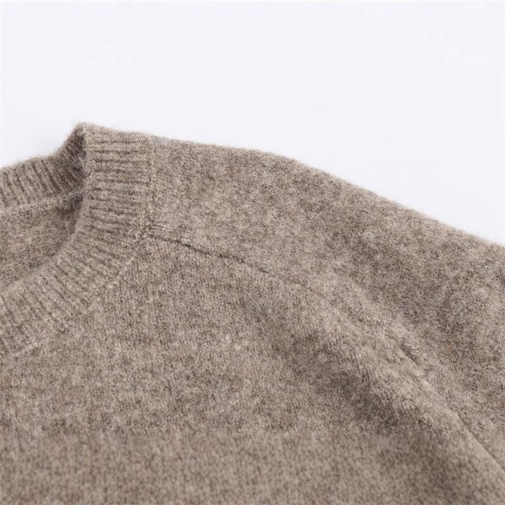 Ladies comfortable knit pullover with button closure and raglan sleeves Lune London