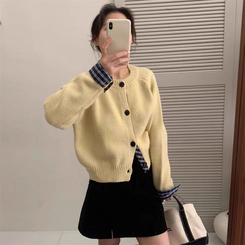 Ladies' knit jacket with elegant button details and a lovely pattern Amarae