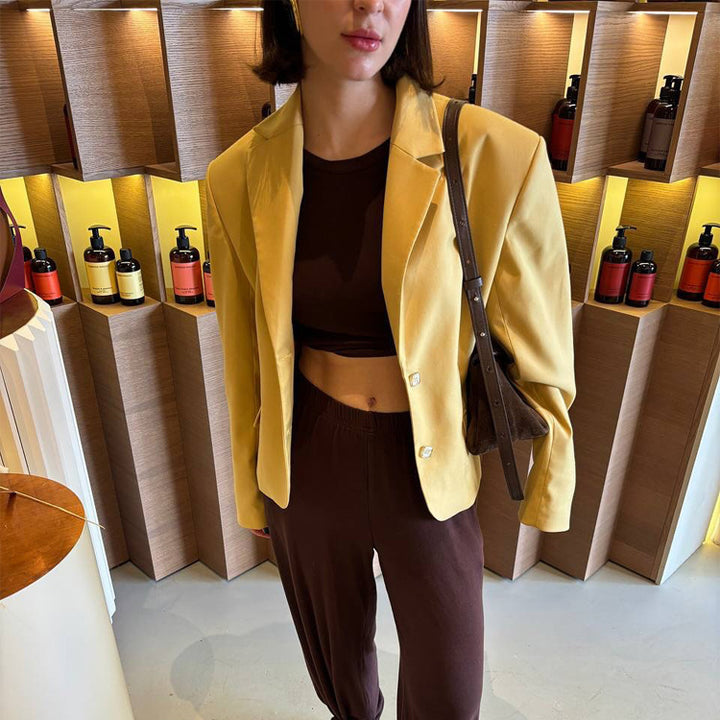 Women Tailored Blazer with Structured Shoulder and Figure-Shaping Silhouette Amarae