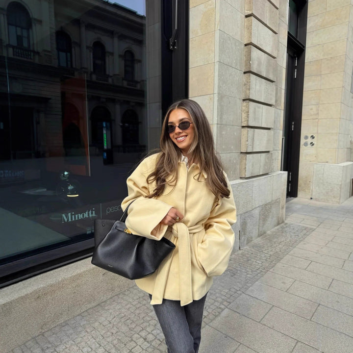Trendy tie jacket for women in high-quality material with a waist belt Lune London
