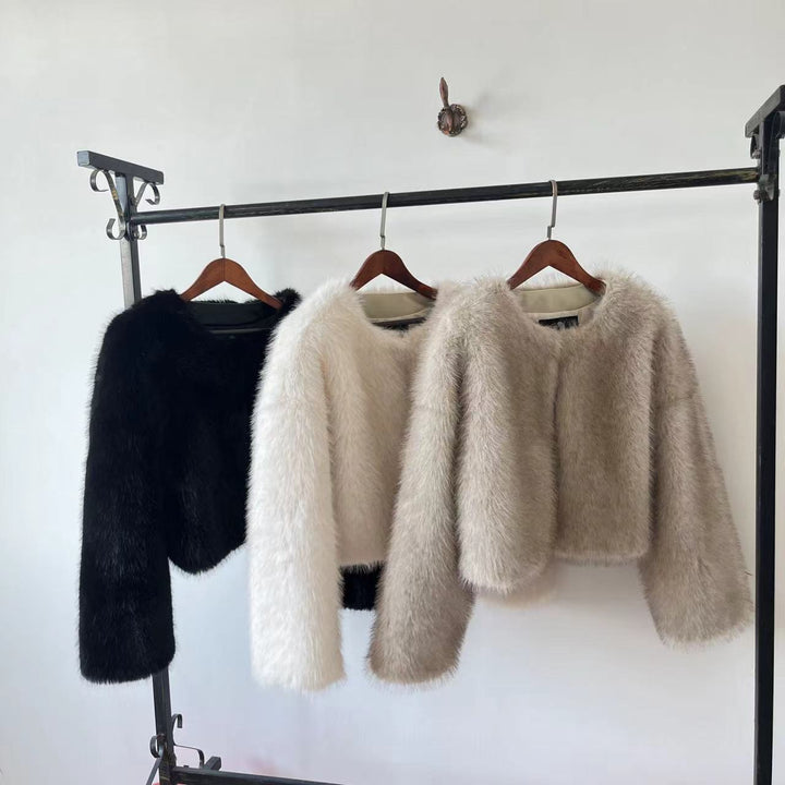 Ladies Elegant and Stylish Faux Fur Jacket Lune London