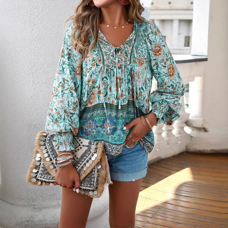 Lightweight women's blouse with floral pattern and detailed laces Lune London