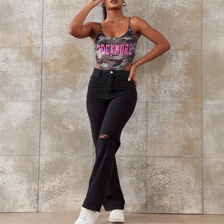 Ladies High-Waist Straight Jeans with wide leg, knee rip and textured denim look Amarae