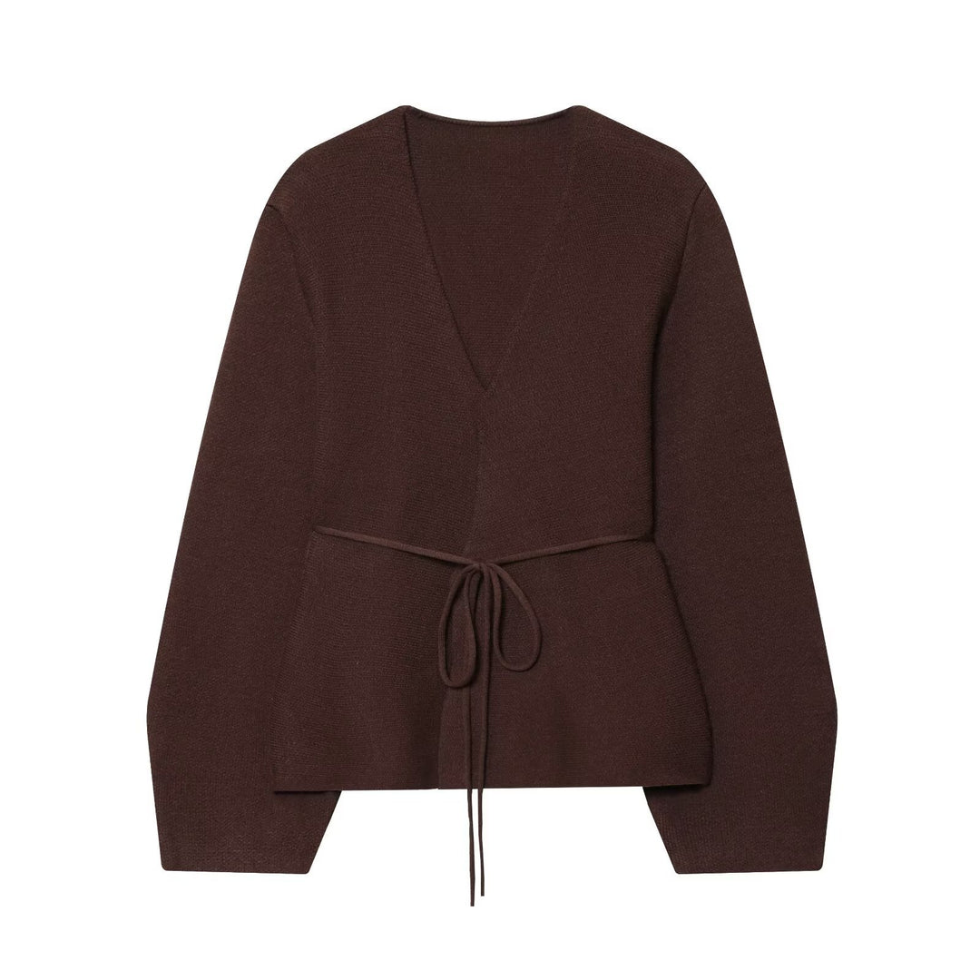 Knitted women's jacket with an elegant fit and a V-neck Lune London