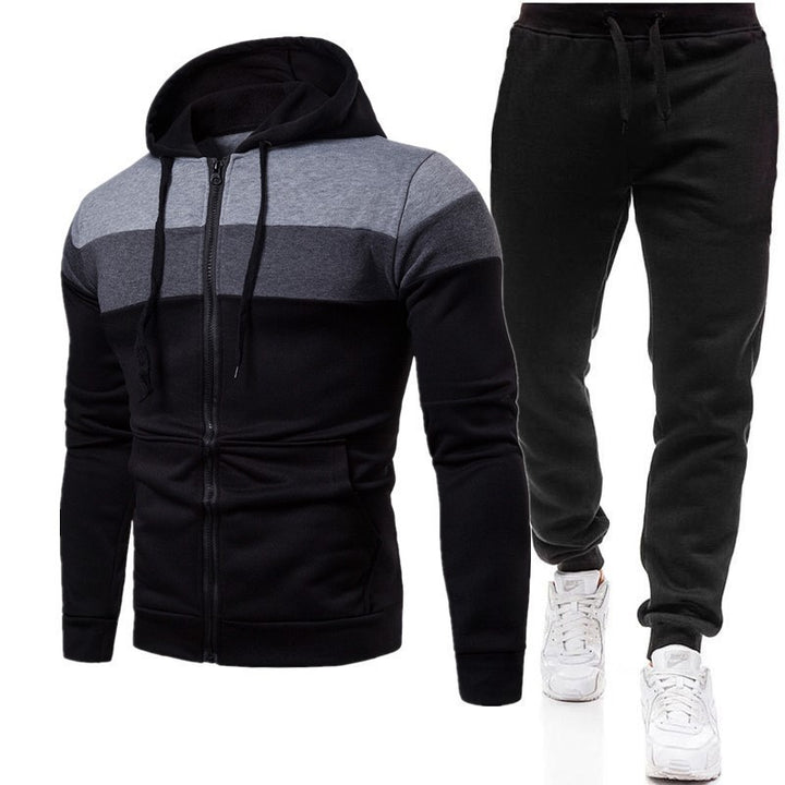 Men's tracksuit with practical zip pockets and high-quality material Lune London.