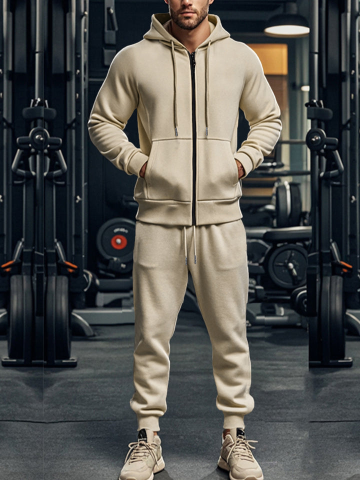 Men's sporty hoodie set with functional pockets and high-quality workmanship Chic & Stil