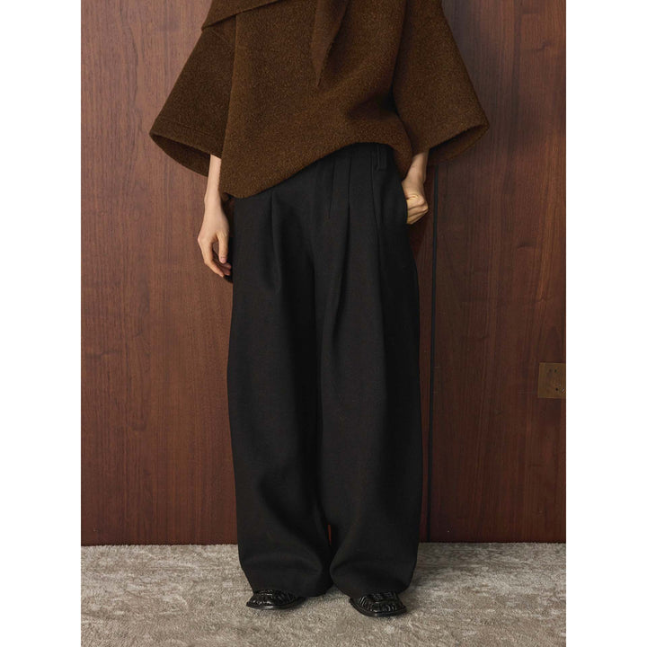 Women's High-Waisted Wool Blend Trousers with Wide Leg and Crease Amarae