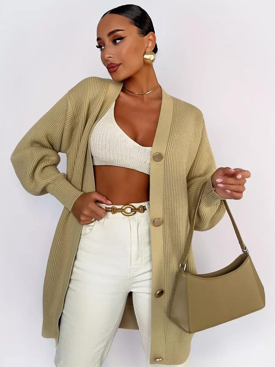 Gilet pour femmes avec des manches volumineuses et des détails de boutons décoratifs Chic & Stil