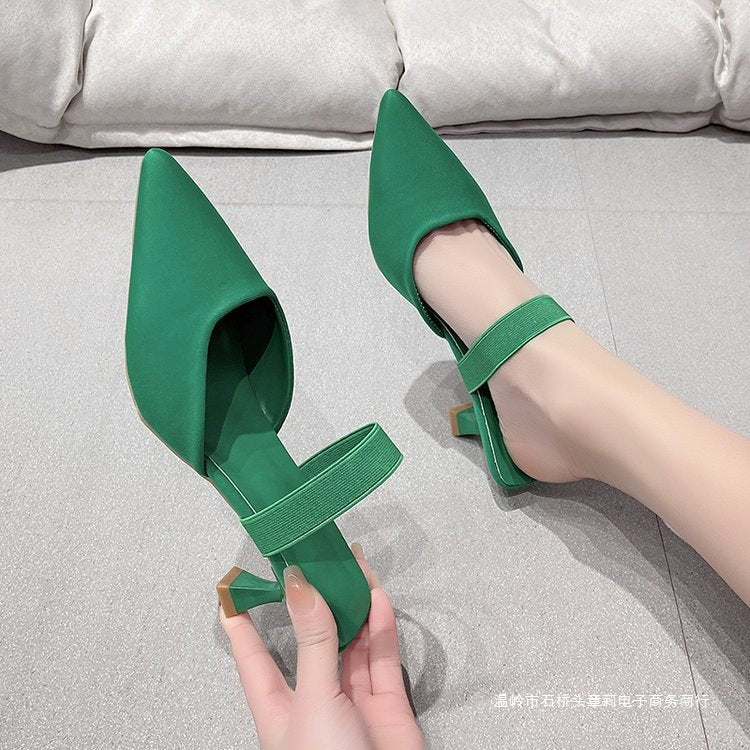 Ladies Slingback Pumps with an elegant pointed design and a comfortable heel strap Lune London