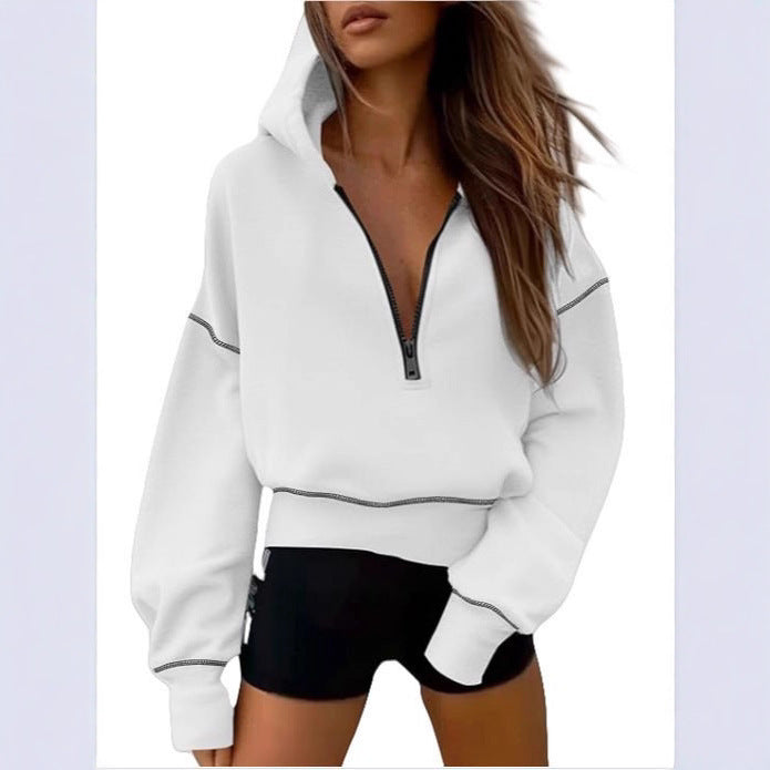 Casual hoodie for ladies with golden accents and high collar Lune London