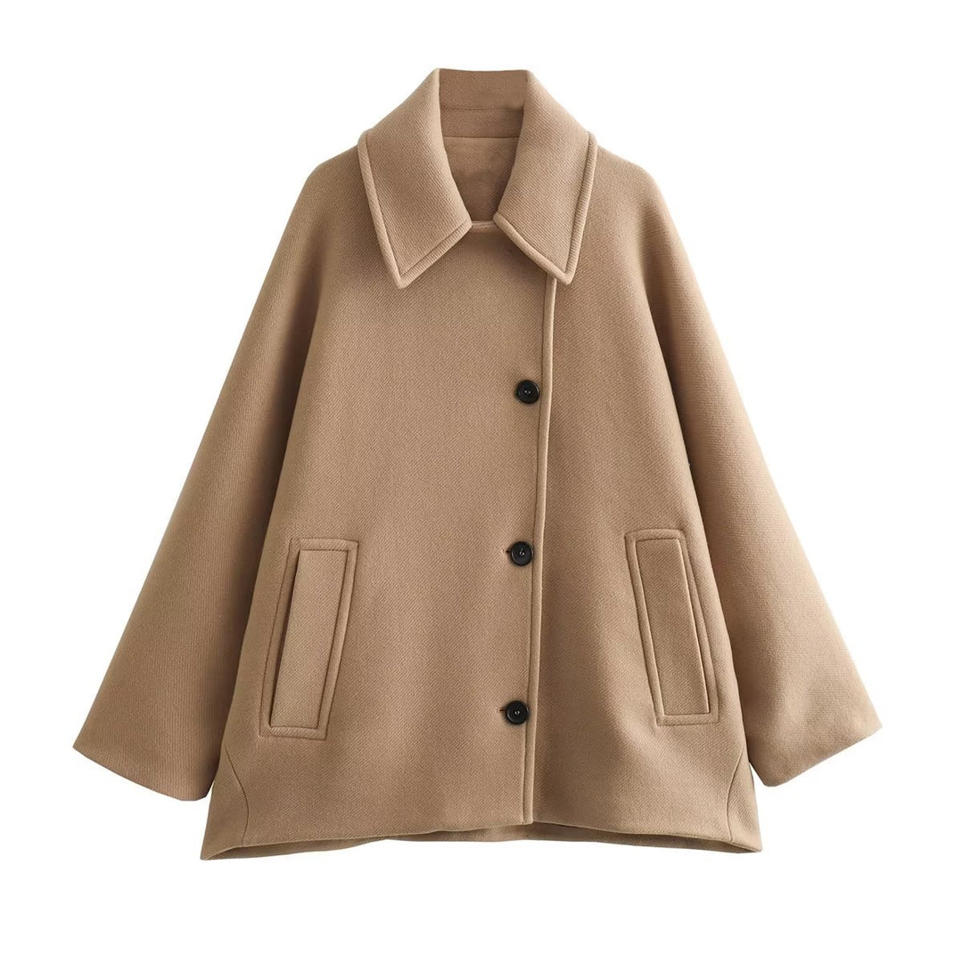 Oversized wool jacket for women with button closure all the way down and practical pockets Lune London