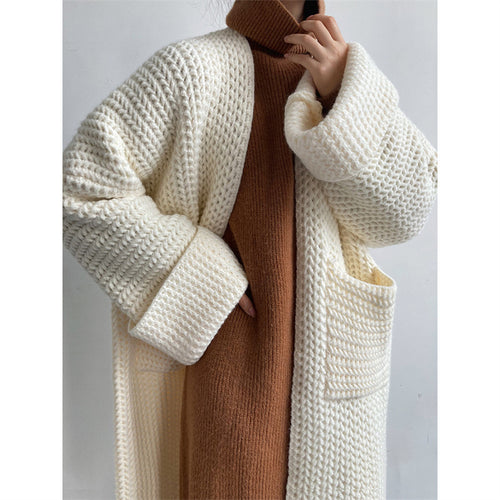 Women chunky knit with practical pockets and trendy embossed pattern Amarae