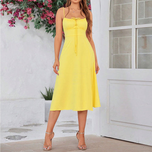 Robe maxi femme avec bretelles spaghetti réglables et cordon de taille raffiné Chic & Stil