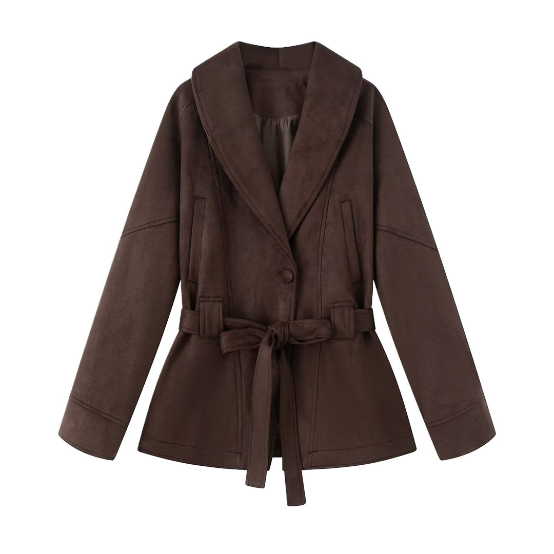 Trendy faux leather jacket for women with a fitted cut and wide lapels Lune London