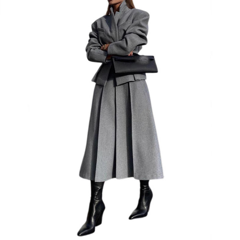 Ladies elegant oversized coat with high collar and structured sleeves Lune London