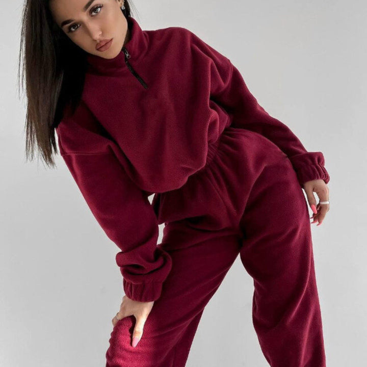 Women Comfortable and Stylish Loungewear Set with Elastic Waist and Chic Crop Top