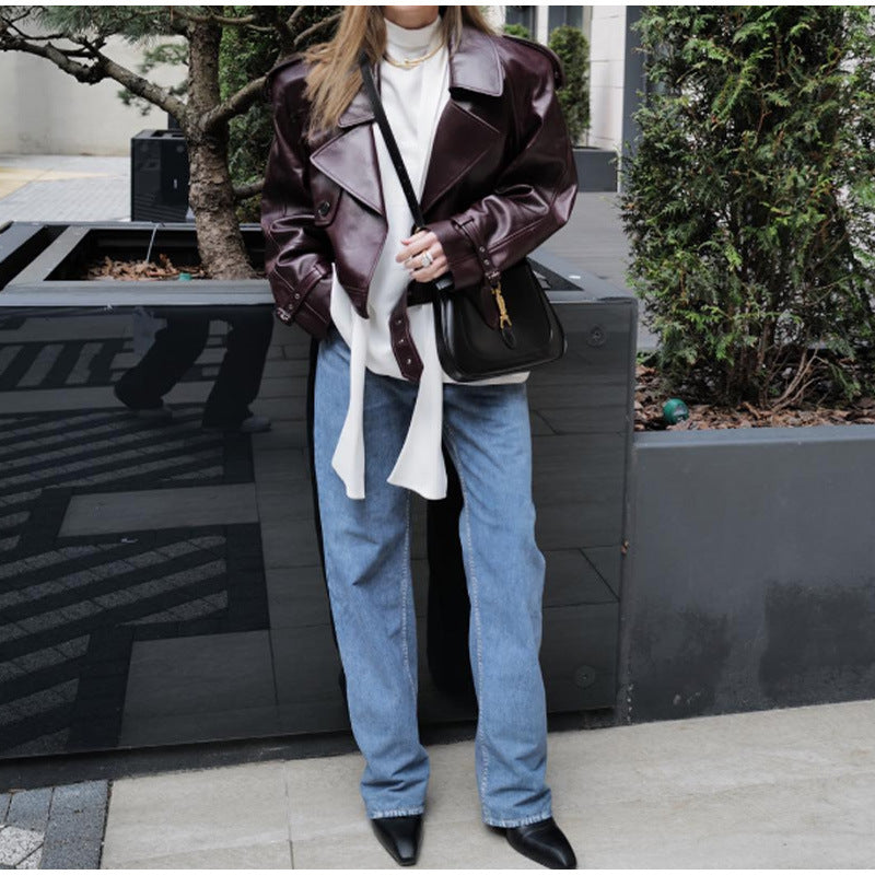 Trendy faux leather jacket for women with wide shoulders and classic collar Lune London
