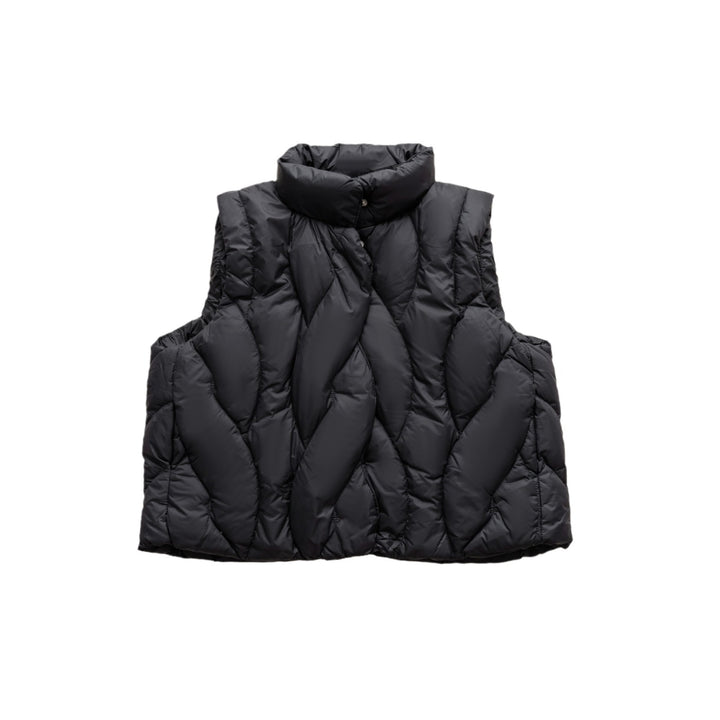 Ladies stylish quilted vest with high collar and modern design Lune London