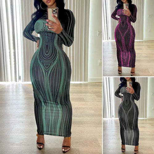 Robe maxi ajustée à manches longues pour femmes avec design graphique moderne Chic & Stil