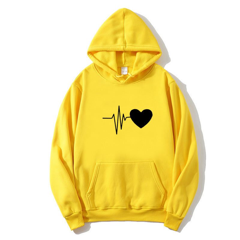 Women's hoodie with heartwarming design and cozy fit Chic & Stil