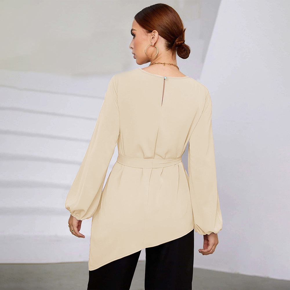 Chemisier asymétrique pour femmes avec ceinture à la taille Chic & Stil
