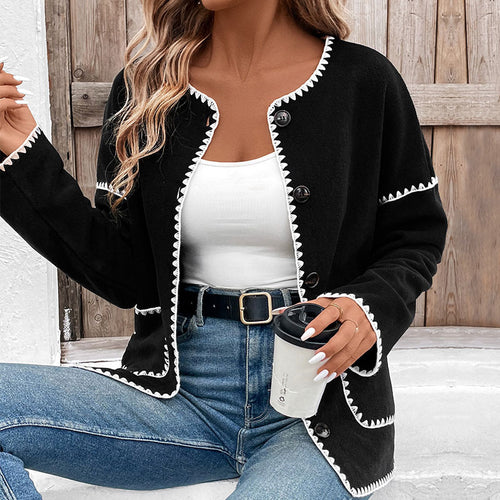 Fashionable knitted jacket for women with contrasting seams Amarae