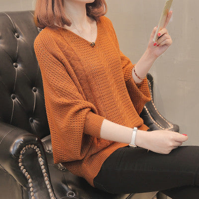 Lightweight knitted sweater for women with V-neck and openwork pattern Lune London
