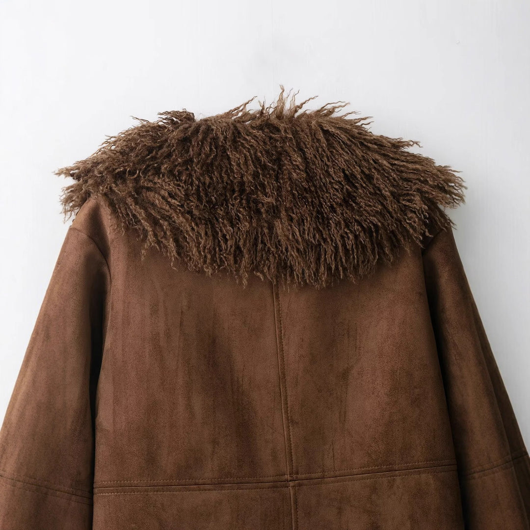 Women's Lambskin Look Coat with Voluminous Teddy Collar Amarae