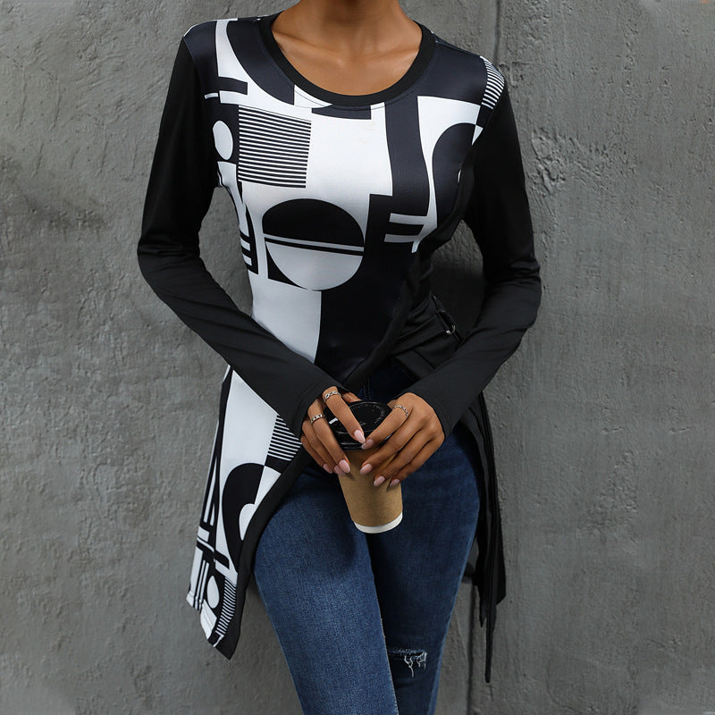 Ladies long modern t-shirt with geometric print and asymmetrical cut Lune London