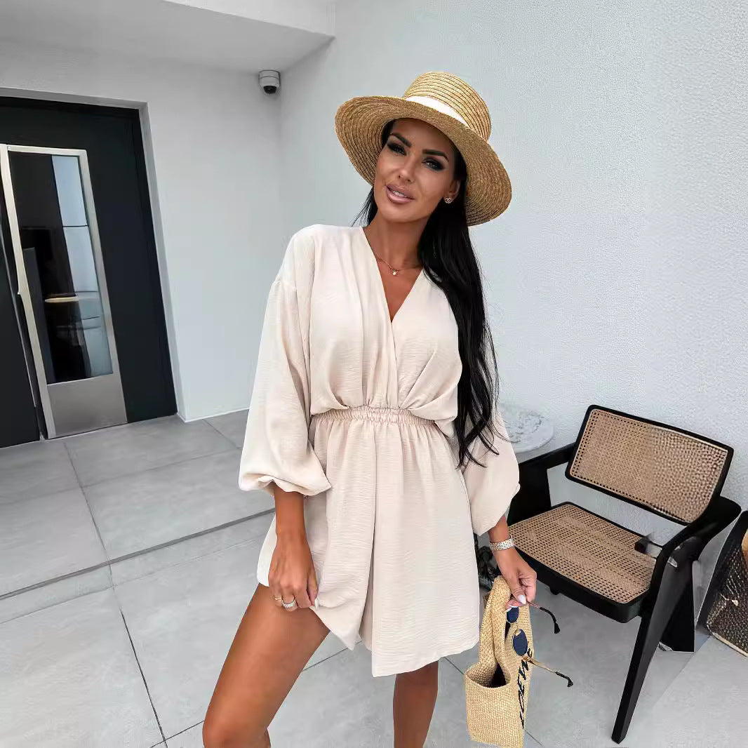 Ladies lightweight kaftan with deep V-neck and wide sleeves Lune London