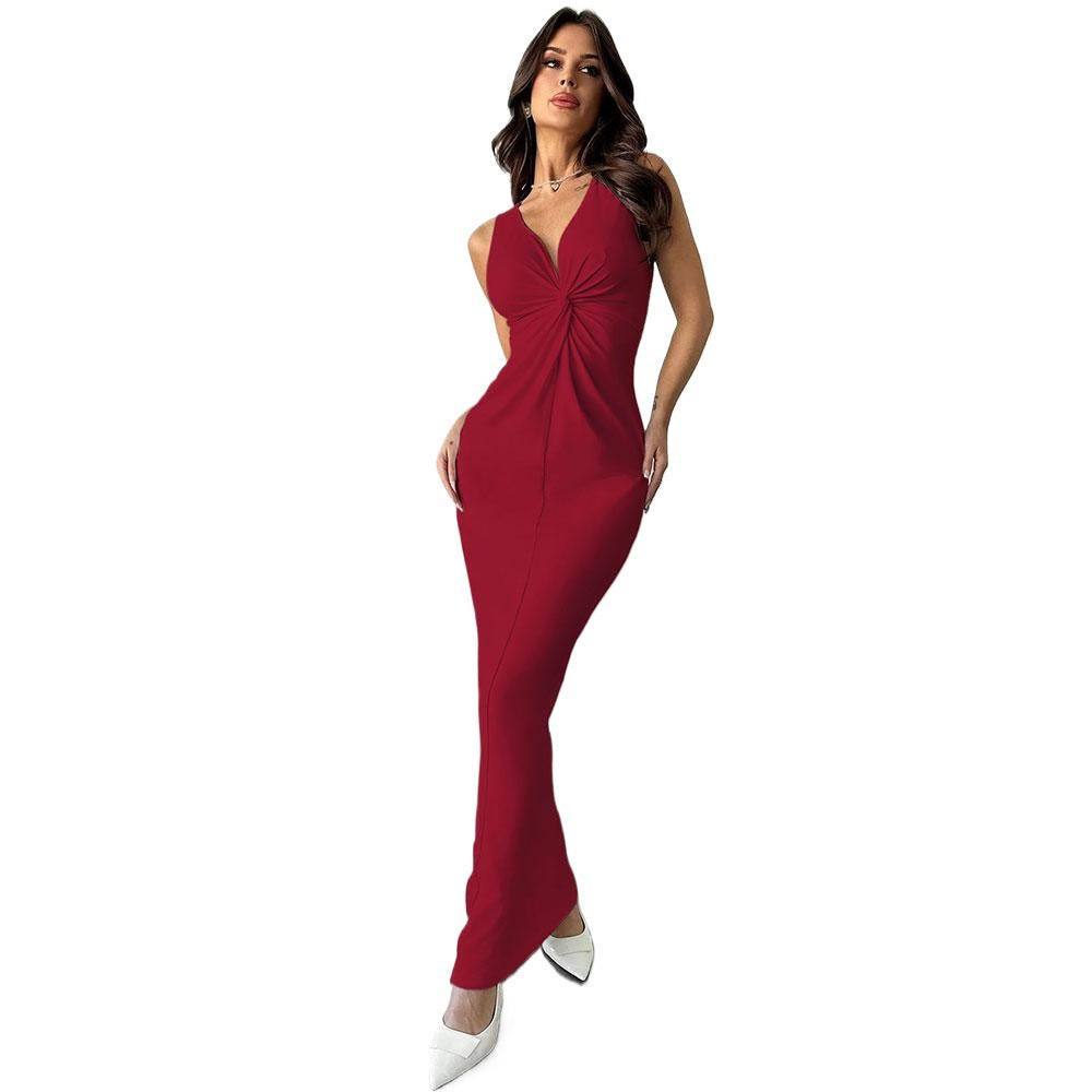 Robe maxi pour femmes avec un élégant design enveloppant et un goût de décolleté bateau Chic & Stil