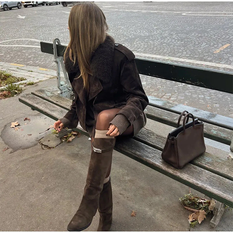 Trendy suede jacket for women with cozy collar Lune London