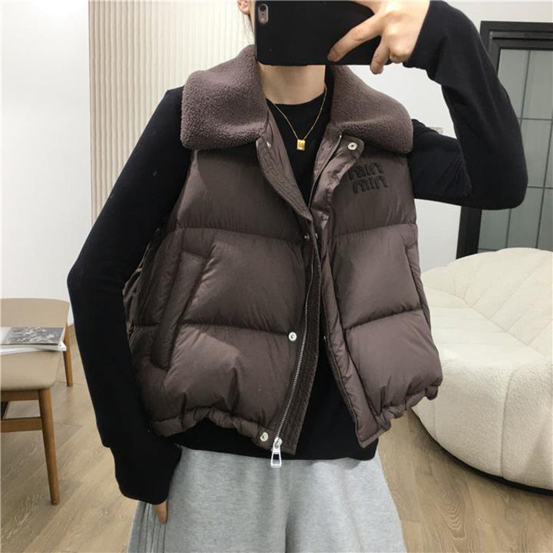 Women's trendy quilted vest with large collar and practical pockets Lune London