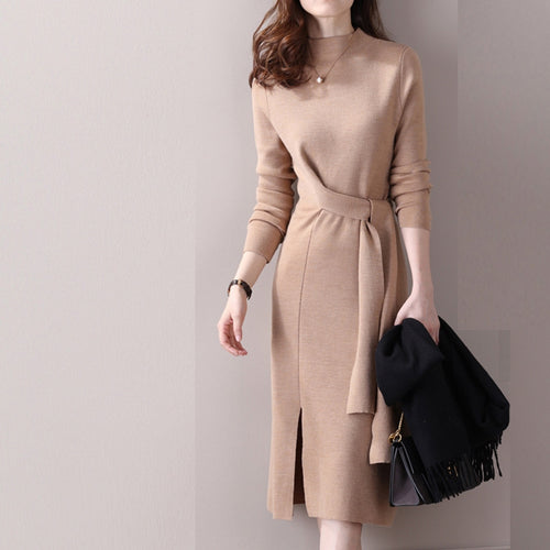 Robe élégante wrap pour femmes avec décolleté en V profond et fente sur le côté Chic & Stil