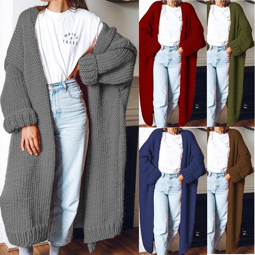 Cardigan pour femme en tricot épais avec une coupe surdimensionnée confortable et de grandes poches Chic & Stil