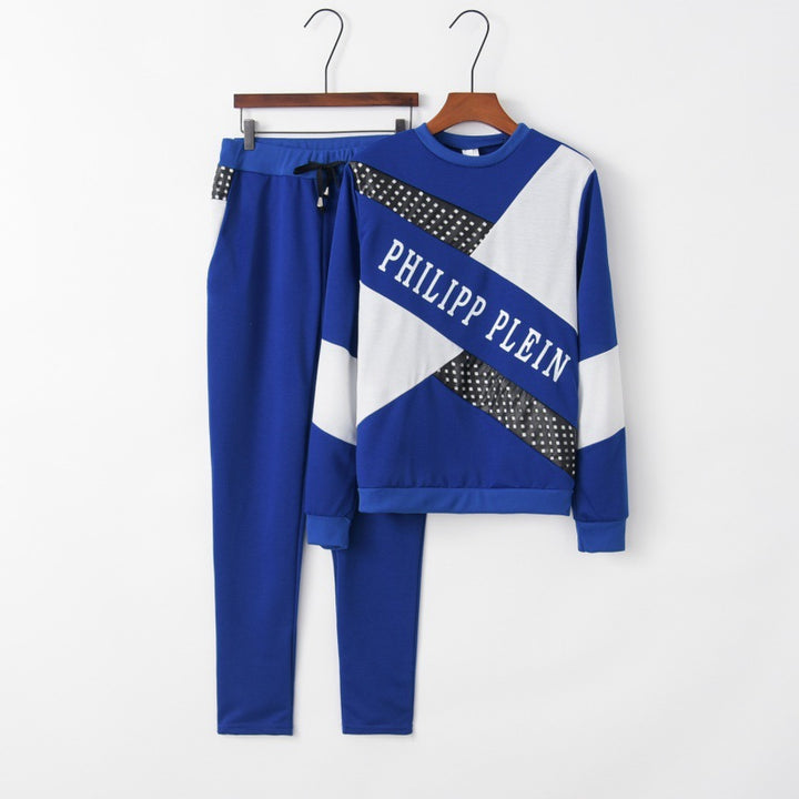 Women's sports set with a modern graphic design and an elastic waist Lune London