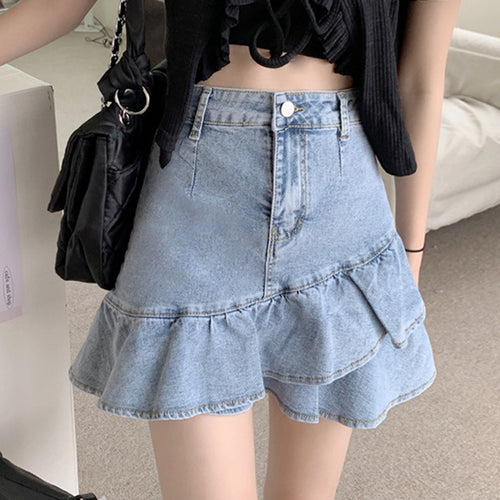 Women’s denim skirt with voluminous ruffle hem and buttonable waistband