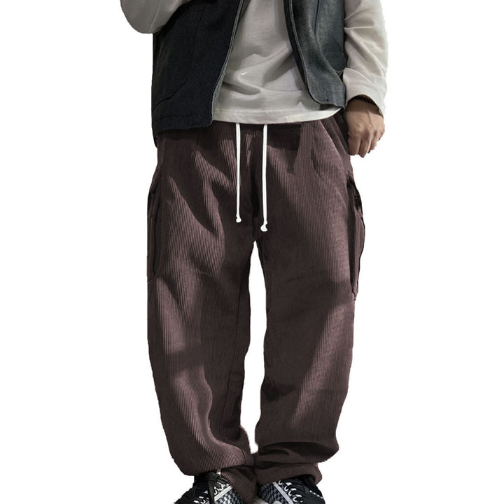 Comfortable cotton cargo pants for men with modern pockets Lune London