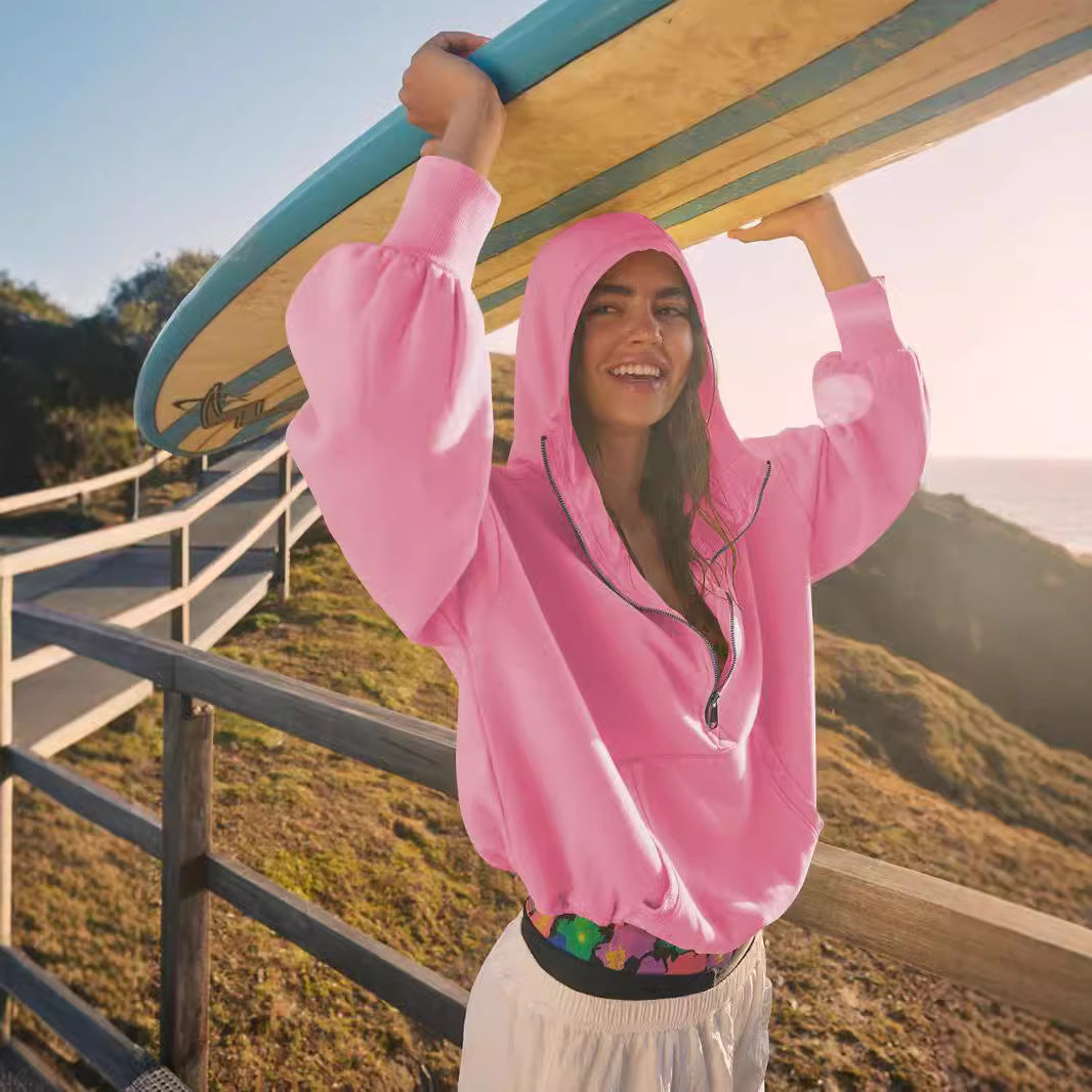 Urban hoodie for women with half zipper and practical kangaroo pocket Lune London