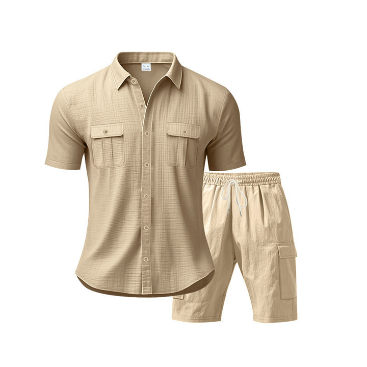 Tenue de loisirs pour hommes avec chemise décontractée et shorts cargo pratiques Lune London