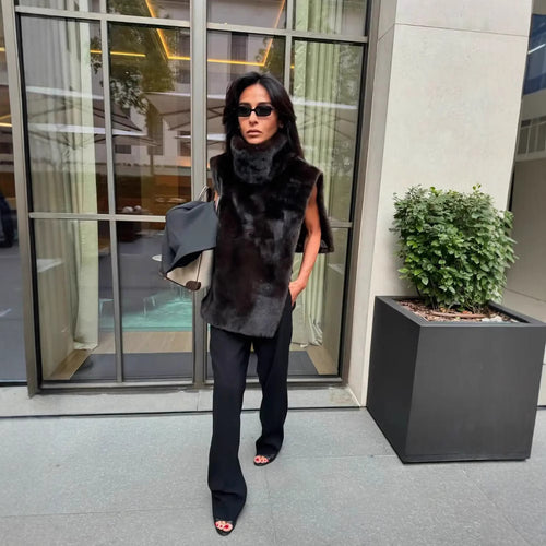 Ladies Elegant and Soft Scarf in High-Quality Material Amarae