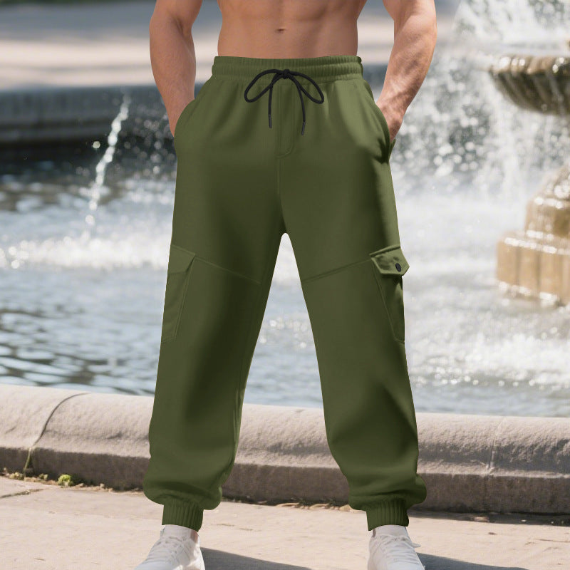 Men's cargo pants with elastic waistband and multiple pockets Chic and style