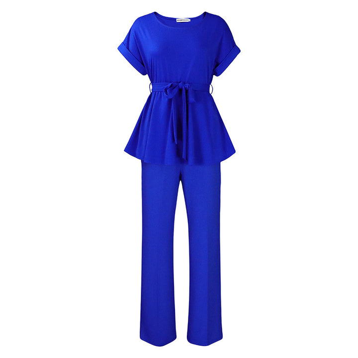 Women Elegant combination of a loose-fit top and wide pants Lune London