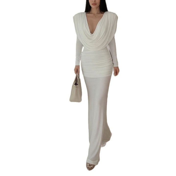 Robe Maxi Élégante pour Femmes avec Encolure Wrap Sophistiquée et Détails Drapés Chic & Stil