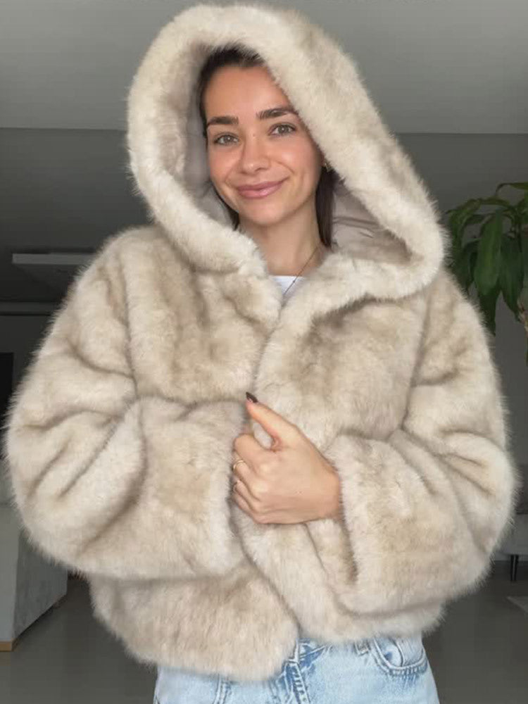 Women's hooded short jacket made of faux fur with boxy silhouette and warm padding Amarae